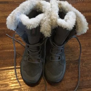 Columbia “Ice Maiden” snow boots.